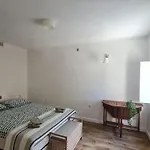 Ranch House Zora Apartman